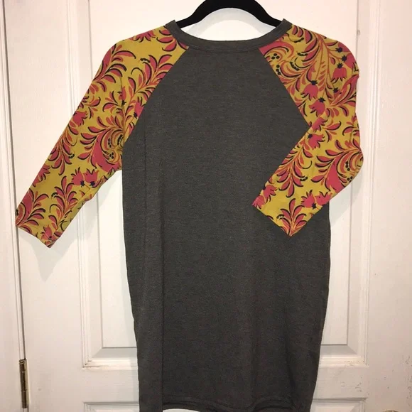 LuLaRoe Sloan Baseball Tee size 14 - Picture 2 of 4